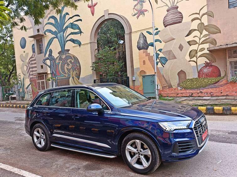 2022 audi q7 facelift review price features specifications 2022 Audi Q7 Facelift Review: નવી 2022 Audi Q7 ફેસલિફ્ટ કેવી છે? જાણો ફીચર્સ અને સ્પેસિફિકેશન્સ વિશે