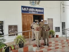 சேலம் பனைமரத்துப்பட்டி ஒன்றியத்தில் நம்பிக்கை இல்லா தீர்மானம் - கடத்தப்பட்டதாக கூறப்பட்ட அதிமுக பெண் கவுன்சிலர்கள் திமுகவுக்கு ஆதரவு