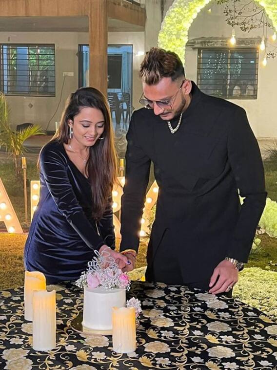 ఈ చిత్రం చూశారా! బర్త్‌ డే రోజే అక్షర్‌ పటేల్‌ ఎంగేజ్‌మెంట్‌