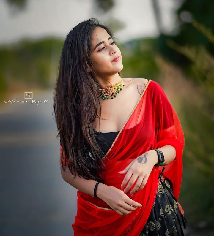 దీప్తి సునయన ఫోటోలు  -Image credit: Deepthisunaina/Instagram