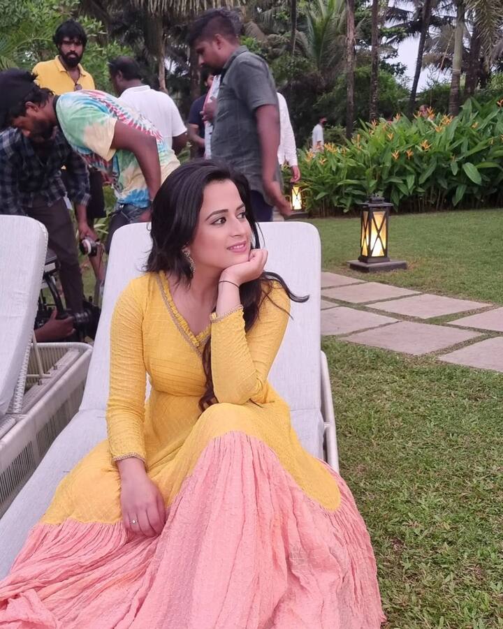 प्राजक्ताने तिच्या अभिनय कौशल्यानं महाराणी येसूबाईंच्या भूमिका उत्तमरित्या साकारली (Photo Credit : @prajaktagaikwad_official)