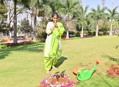 Green India Challenge: మొక్కలు నాటిన ప్రముఖ సింగర్ శ్రీ లలిత.. మరో ముగ్గురికి ఛాలెంజ్