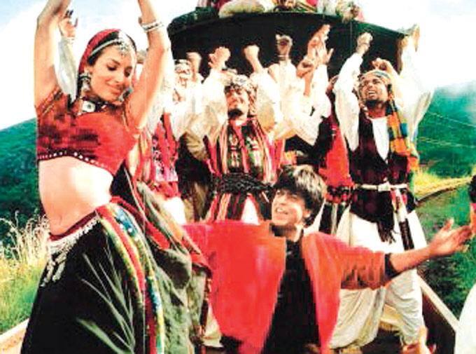 Malaika Arora Chaiya Chaiya Song: जब छैयां छैयां गाने को शूट करते हुए बहने लगा था मलाइका अरोड़ा की कमर से खून