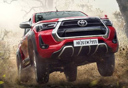 Toyota Hilux pick-up features, colours and variants explained Toyota Hilux | டொயோட்டா அறிமுகப்படுத்தும் புதிய பிக்கப் ட்ரக் `ஹிலக்ஸ்’.. இந்த மாடலில் என்ன ஸ்பெஷல்?