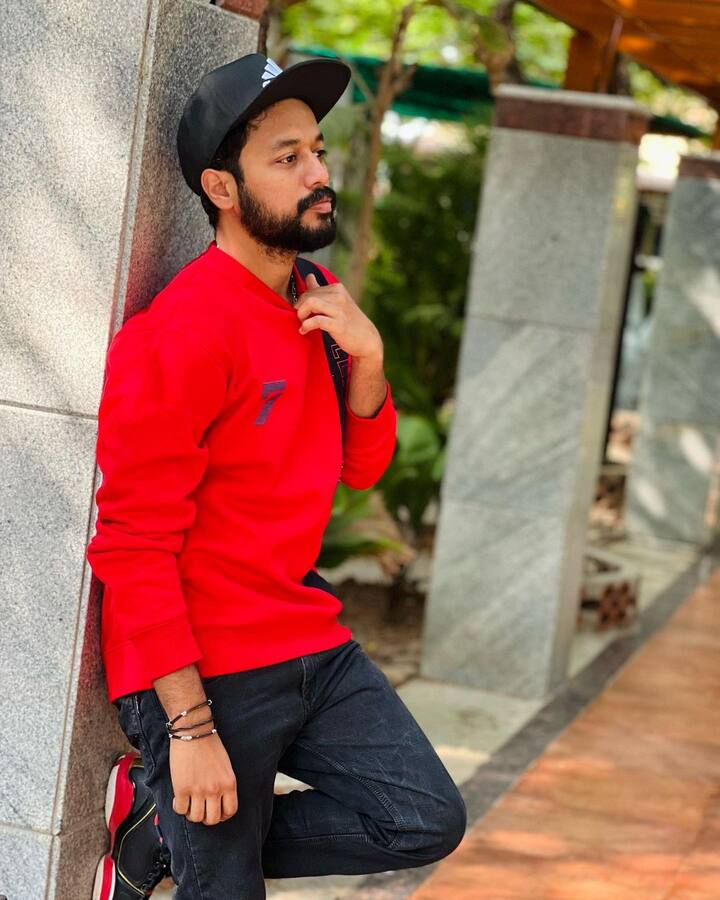 న్యూయార్క్ లో ఉంటున్న హైదరాబాదీ. ర్యాపర్, నటుడు కూడా. -Image credit: RockyJoradan/Instagram