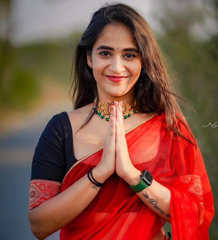దీప్తి సునయన ఫోటోలు  -Image credit: Deepthisunaina/Instagram