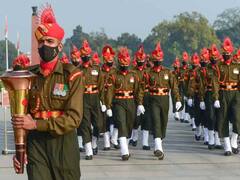 India Gate की 'अमर जवान ज्योति' का नेशनल वॉर मेमोरियल की मशाल के साथ किया गया विलय, देखें- तस्वीरें