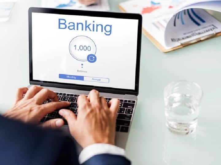 Bank Account: What to do with the bank account after someone’s death?  turn it on or off