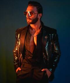 IN PICS| Ranveer Singh ਨੇ ਚਮਕਦਾਰ ਬਲੈਕ ਬਲੇਜ਼ਰ 'ਚ ਸ਼ੇਅਰ ਕੀਤੀਆਂ ਸ਼ਾਨਦਾਰ ਤਸਵੀਰਾਂ