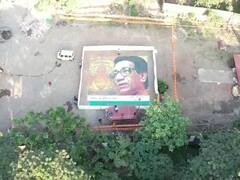 दिवंगत शिवसेना प्रमुख बाळासाहेब ठाकरेंच्या जयंतीनिमित्त पवईत अनोखं पोट्रेट, 50 हजार मातीच्या दिव्यापासून साकारलं पोट्रेट