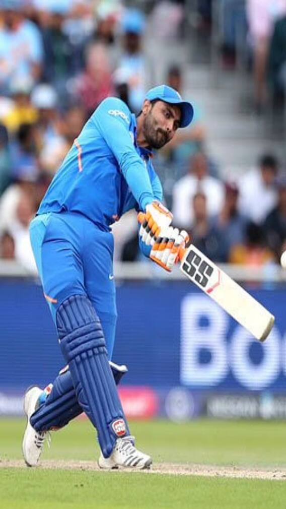 பந்துவீச்சாளராக அறிமுகமாகி பேட்ஸ்மேன்களாக ஜொலித்த வீரர்கள்..!