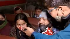 Agra से Farrukhabad की चुनावी बस यात्रा में लोगों ने बताई मन की बात