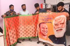 UP Election 2022: Surat Textile Traders Join Poll Campaign With 3D-Printed Modi, Yogi Sarees