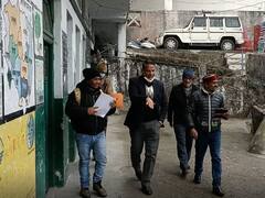 Uttarakhand News: एसडीएम मसूरी ने किया पोलिंग बूथों का निरीक्षण, बर्फबारी के दौरान प्रभावित बूथों के लिए दिए ये निर्देश