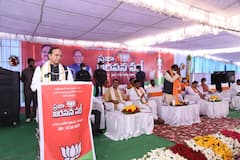 AP BJP: ఒకటో తేదీన జీతాలు, పింఛన్లు ఇవ్వలేరు ఇంకే పాలిస్తారు.. వైఎస్‌ఆర్‌సీపీ ప్రభుత్వంపై బీజేపీ సెటైర్లు