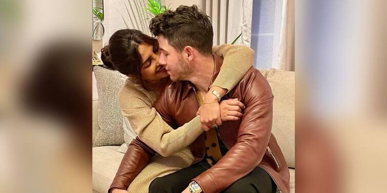 Priyanka Chopra Jonas, Nick Jonas blessed with first child via surrogacy; Actress says 'we are overjoyed' Priyanka-Nick Update: সারোগেসির মাধ্যমে সন্তানপ্রাপ্তি, সোশ্যাল মিডিয়ায় জানালেন প্রিয়ঙ্কা-নিক