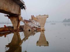 watch video : விக்கிரவாண்டி - தஞ்சை சாலையில் 100 கோடி மதிப்பீட்டில் கட்டப்பட்டு வரும் அணைக்கரை பாலம் இடிந்தது... அதிர்ச்சியில் பொதுமக்கள்!