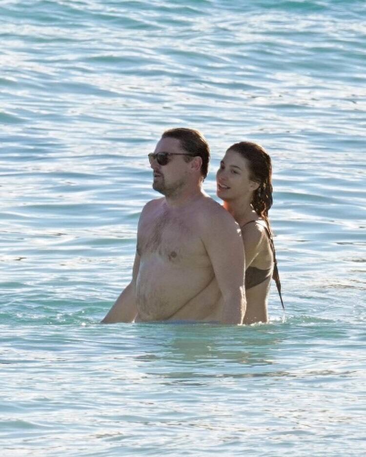 Hollywood Actor leonardo dicaprio relationship in with girlfriend Camila Morrone, see photos Affair: 47 વર્ષના આ એક્ટરનુ 23 વરસ નાની મૉડલ સાથેનુ રિલેશન થયુ ખુલ્લુ, પુલ મસ્તી કરતી તસવીરો આવી સામે.........
