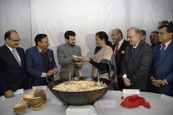 Halwa Ceremony:  பட்ஜெட் தாக்கலுக்கு முன்பாக அல்வா தயாரிக்கப்படுவது ஏன் தெரியுமா மக்களே?