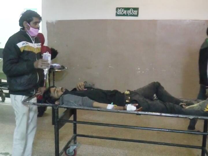 Throat cut by chinese manjha youth in hospital, treatment of injured ANN Indore News: प्रतिबंधित चाइनीज मांझे से युवक बुरी तरह घायल, ऐसे हुआ हादसा