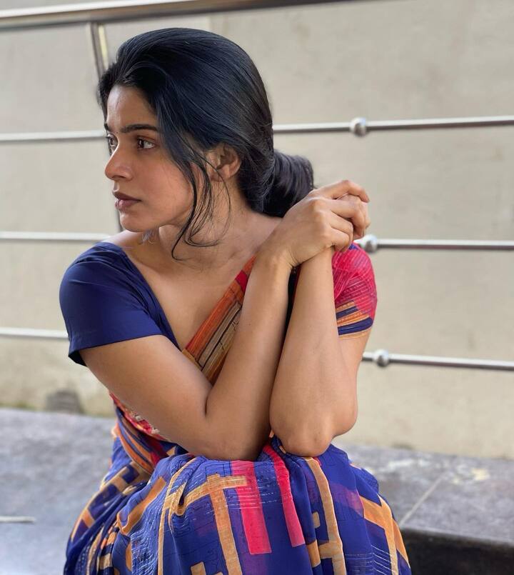 கண்ணே கண்ணே நீளும் காலம் வேண்டும் வாராயோ அருகிலே