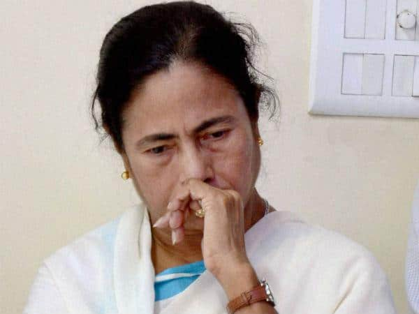 Mamata Banerjee warns nobody is above party, triggers speculation in West Bengal politics Mamata Banerjee : ' দলের ঊর্ধ্বে কেউ নন' বিশেষ কারও উদ্দেশে বার্তা মমতার?