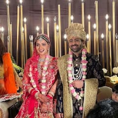 Mansi Wedding Photos: श्रद्धा आर्या के बाद मानसी श्रीवास्तव पर चढ़ा पिया का रंग, सुर्ख जोड़ा पहन बनीं दुल्हन