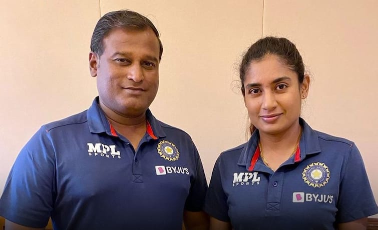 Indian Womens Team coach Ramesh Powar opens up on the players who outburst after not being selected for World Cup Ramesh Powar: বাদ পড়ে ক্ষুব্ধ ক্রিকেটারদের নিয়ে মুখ খুললেন জাতীয় দলের কোচ
