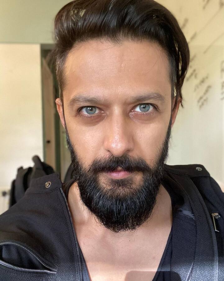 वत्सल सेठ ने फिल्म टार्जन द वंडर कार से एक्टिंग करियर की शुरुआत की थी. वत्सल ने इसके बाद कई फिल्मों में काम किया है.