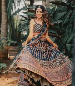 Katrina Kaif से भी सुंदर लहंगा पहन मेहंदी सेरेमनी में खूब चमकीं Kundali Bhagya की ये एक्ट्रेस, हथेली पर सजाया पिया का नाम