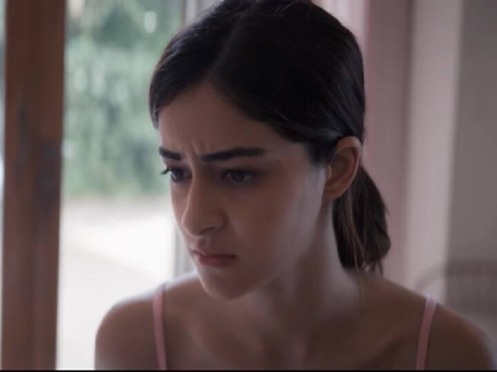 Gehraiyaan Actress Ananya Panday Reveals Director Shakun Batra Laugh On her Face After one Crying Scene Gehraiyaan के सेट पर डायरेक्टर ने कर दी थी Ananya Pandey की 'बेइज्ज़ती', हैरान रह गई थीं