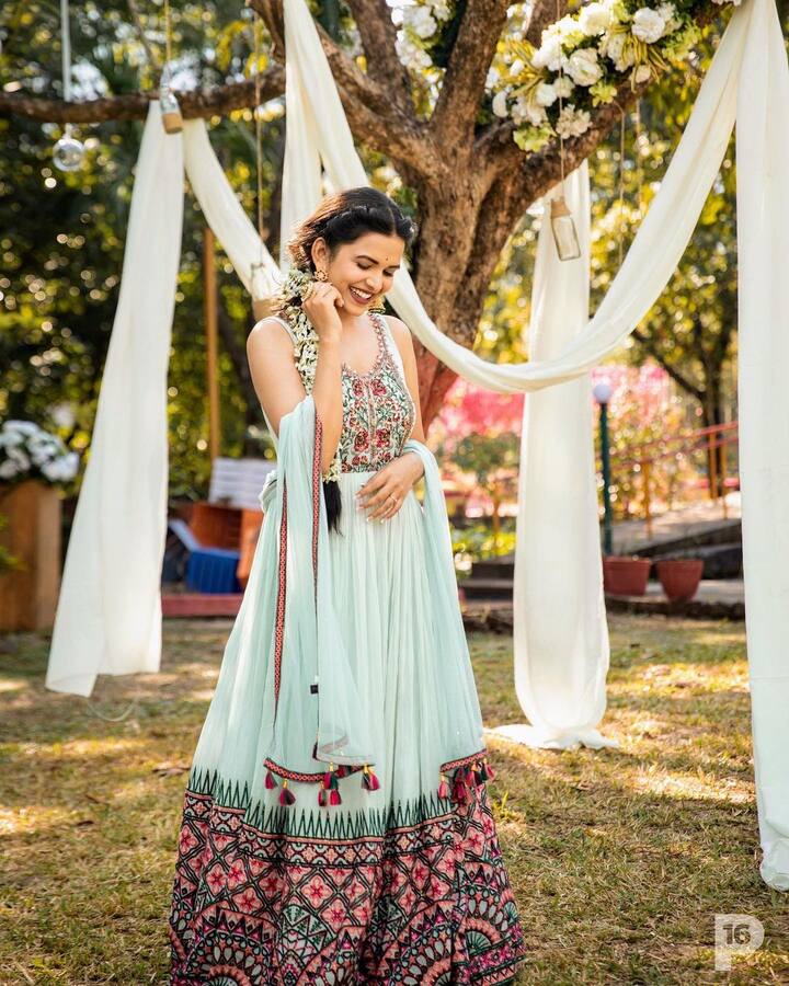 मितालीच्या या फोटोंना चाहत्यांनी खास पसंती दर्शवली आहे.