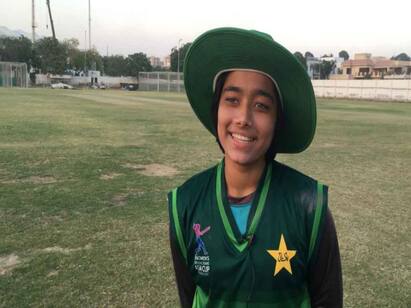 Pakistans Fatima Sana adjudged ICC Emerging Womens Cricketer of 2021 Emerging Women Cricketer 2021: 2021 ஐசிசியின் வளர்ந்து வரும் மகளிர் கிரிக்கெட் வீராங்கனை - பாகிஸ்தான் ஆல்-ரவுண்டர் தேர்வு