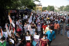 WB: Scuffle Breaks Out Between TMC, BJP Supporters During Event On Netaji’s Birth Anniversary | Watch