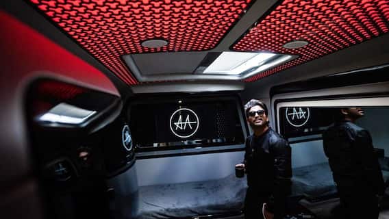 Allu Arjun Luxurious Car Collection: एक से एक महंगी गाड़ियों के मालिक है पुष्पा राज, देखिए कार कलेक्शन Allu Arjun Luxurious Car Collection: एक से एक महंगी गाड़ियों के मालिक है पुष्पा राज, देखिए कार कलेक्शन