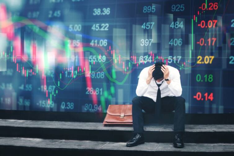 Share Market Update: Investors lost Rs 7.30 lakh crore in three trading sessions, Sensex fell 2100 points Share Market Update: ત્રણ ટ્રેડિંગ સેશનમાં રોકાણકારોએ 7.30 લાખ કરોડ રૂપિયા ડૂબ્યા, સેન્સેક્સ 2100 પોઇન્ટ તૂટ્યો