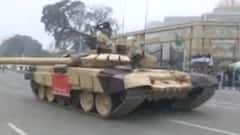 Lucknow में Republic Day से पहले सेना ने फुल ड्रेस इस अंदाज में की रिहर्सल, देखिए तस्वीरें