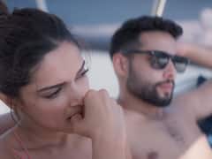 Movies On Extramarital Relationship: Gehraiyaan से पहले उलझे रिश्तों पर बन चुकी हैं ये बॉलीवुड फिल्में, ओटीटी प्लेटफॉर्म पर भी हैं मौजूद