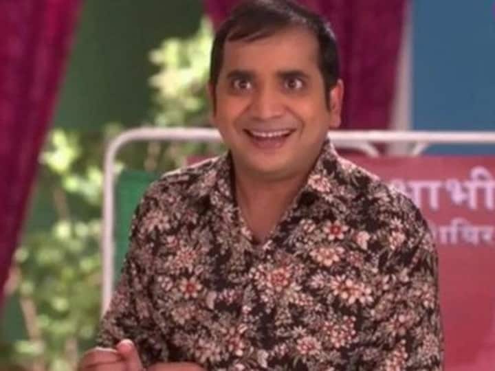 Bhabiji Ghar Par Hain के सक्सेना जी केवल बिजली के झटके खाने के लेते हैं इतनी फीस, कभी ट्यूशन पढ़ाकर कमाते थे 15 रुपए bhabiji ghar par hain saxena ji aka saanand varma fees for taking tution now charge this much amount Bhabiji Ghar Par Hain के सक्सेना जी केवल बिजली के झटके खाने के लेते हैं इतनी फीस, कभी ट्यूशन पढ़ाकर कमाते थे 15 रुपए