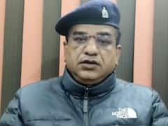 Unnao: बेटी के अपहरण मामले में एक्शन में पुलिस, सपा प्रमुख के काफिले के आगे आत्मदाह करने कूद गई थी मां