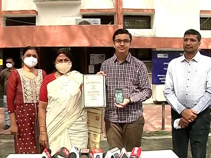 Nagpur  Srinabha Agarwal honored with National Children's Award by Prime Minister narenda Modi नागपूरच्या शिरपेचात मानाचा तुरा; श्रीनभ अग्रवाल याचा पंतप्रधान मोदी यांच्या हस्ते राष्ट्रीय बाल पुरस्काराने सन्मान 