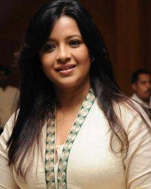 தமிழ் திரையுலகின் கனவுக்கன்னியாக வலம் வந்தவர் ரீமாசென்.