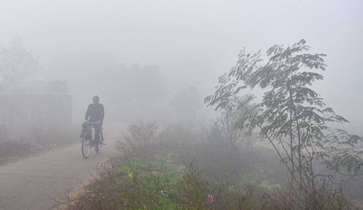 Synoptic features of weather inference and weather warnings for Andhra Pradesh and Telangana Weather Updates: ఏపీలో వణికిస్తున్న చలి గాలులు, తెలంగాణలో పెరుగుతున్న కనిష్ట ఉష్ణోగ్రత