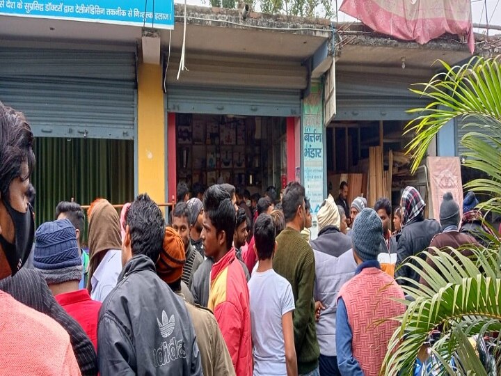 Bihar: Jewelery Worth Rs 13 Lakh Was Looted In Broad Daylight In Chapra,  The Nephew Had Gone Out In The Shop Ann | Chhapra Gold Robbery: छपरा में  दिनदहाड़े 13 लाख के