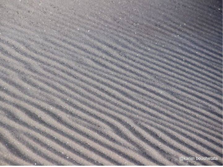 Temperatures plummeted to -2 degrees Celsius in Aïn-Séfra overnight, and resulted in snowfall. | Photo: Instagram/@karim_bouchetat