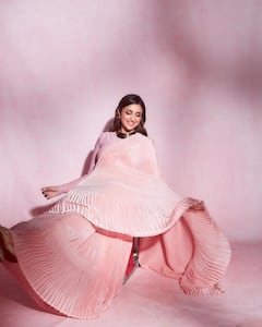 IN PICS | Parineeti Chopra Exudes Major Retro Vibes In A Pink Pleated Crush Saree