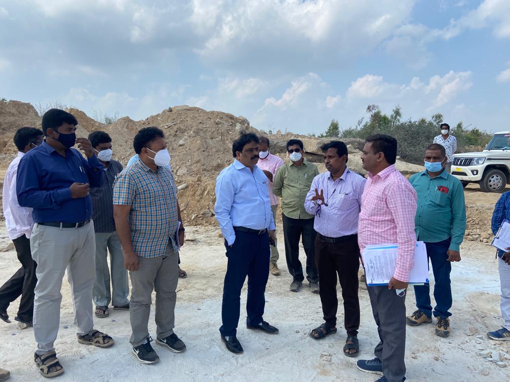 Kuppam Mining: కుప్పంలో అక్రమ మైనింగ్... చంద్రబాబు ఆరోపణలు నిజమేనా..?... క్వారీలపై అధికారుల వరుస దాడులు