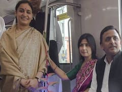 Dimple Yadav vs Aparna Yadav: राजनीति और घर में अपर्णा से सीनियर हैं डिंपल यादव, लेकिन इस मामले में हैं देवरानी से पीछे