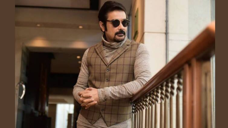 prosenjit chatterjee welcomes a pet dog in family, shares adorable video Prosenjit Chatterjee: প্রসেনজিৎ চট্টোপাধ্যায়ের পরিবারে নতুন সদস্য, খুদেকে কোলে নিয়ে আদর অভিনেতার