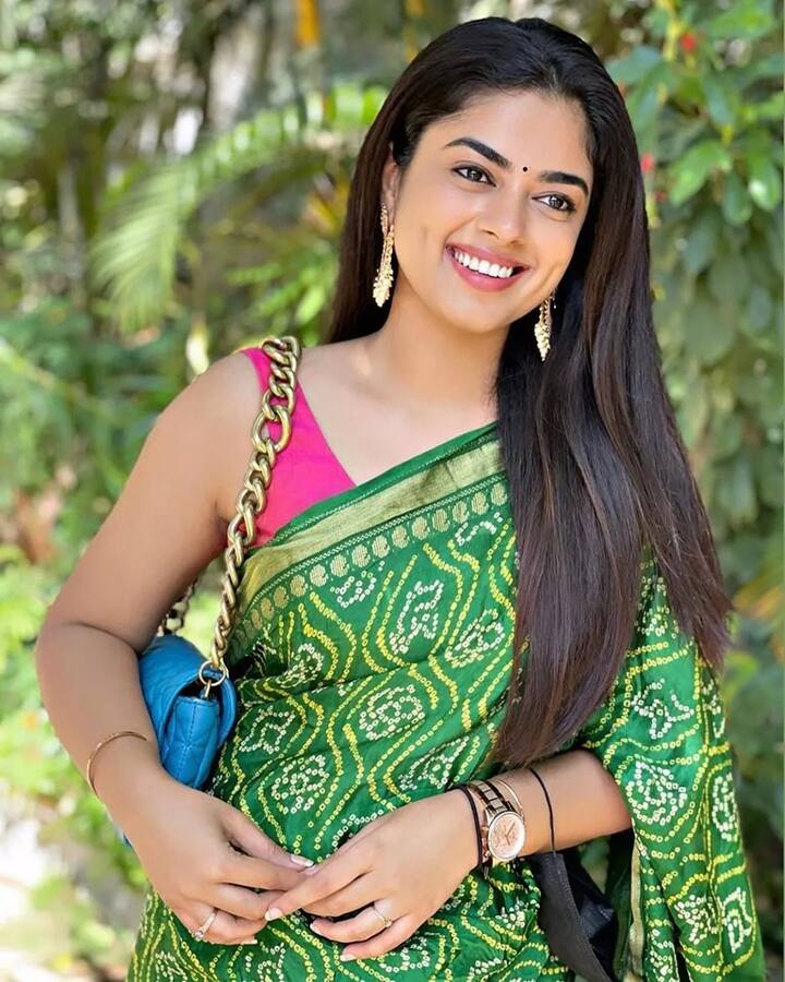முதல் முறை பெண்ணின் வாசம் வீசுதே முதல் முறை முக்தி நிலை வந்ததே